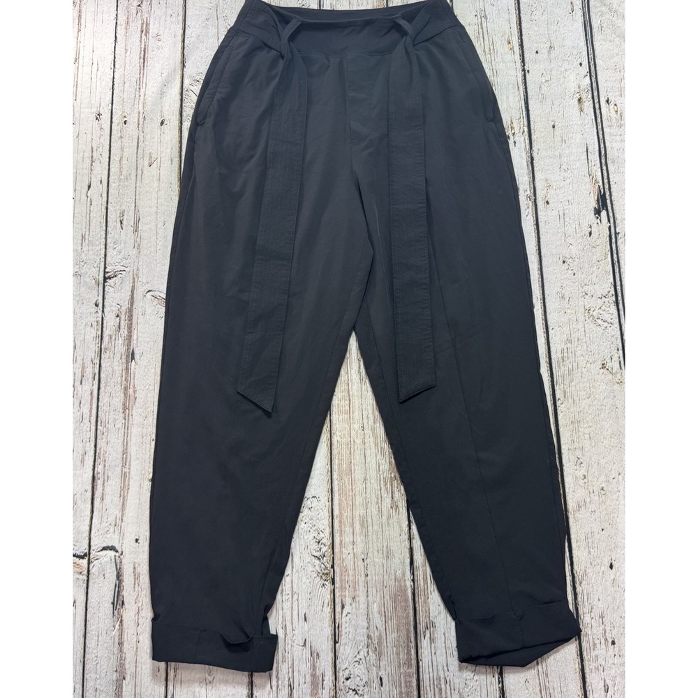 ATHLETA Black Cardiff Waist Tie Pleated Ankle Pant Size 10 Lightweight Pants